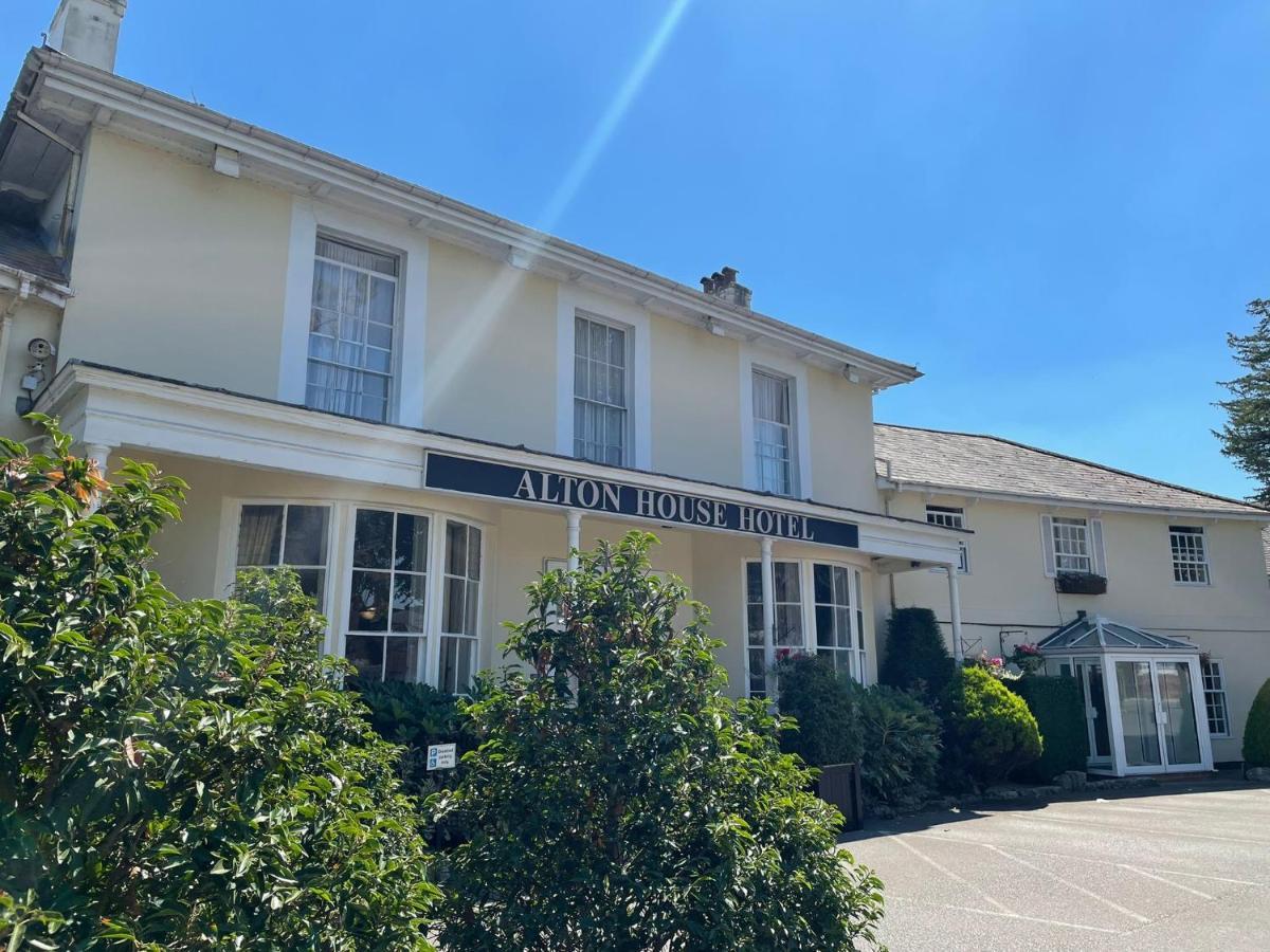 Alton House Hotel Exterior photo