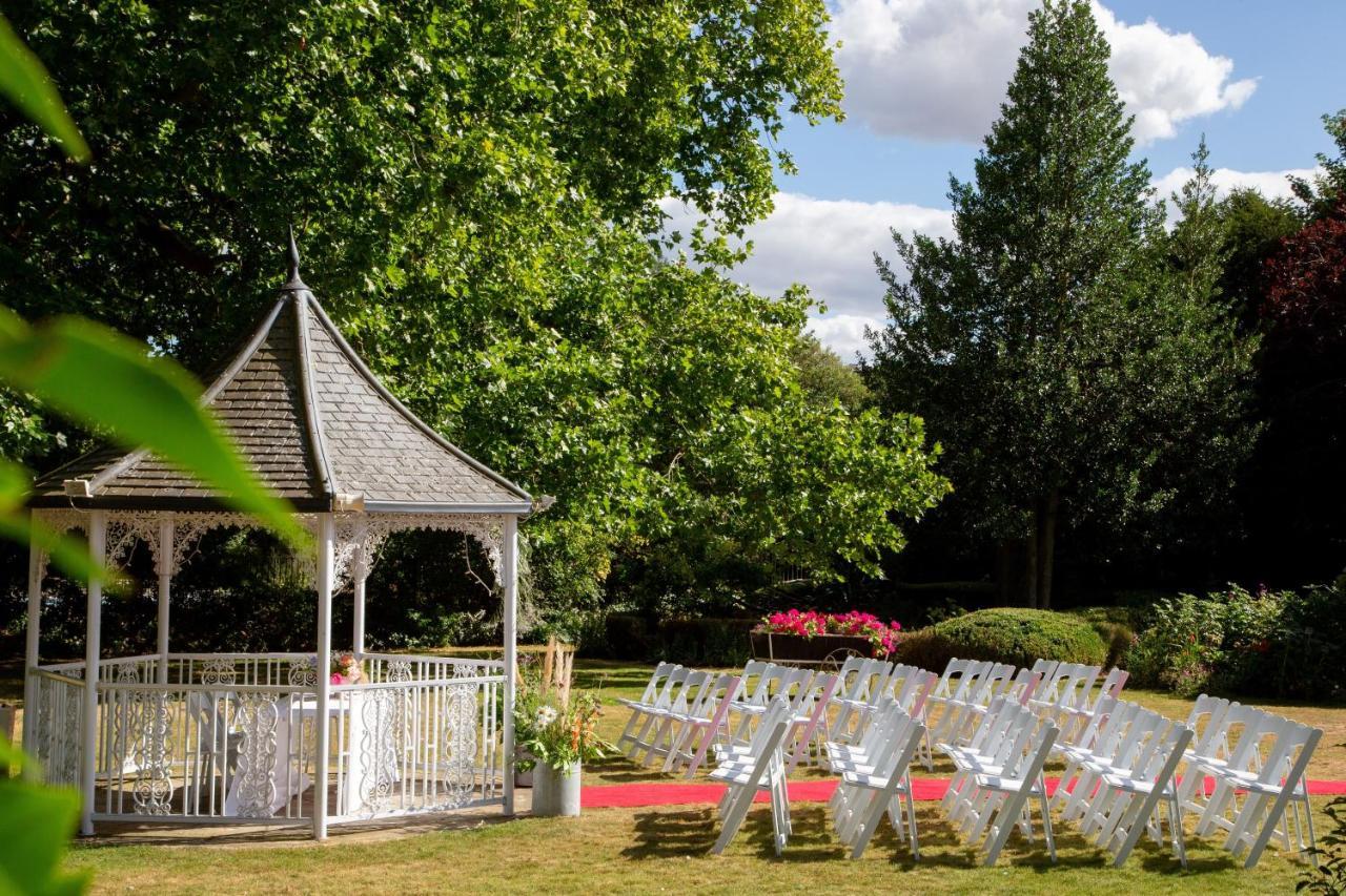 Alton House Hotel Exterior photo